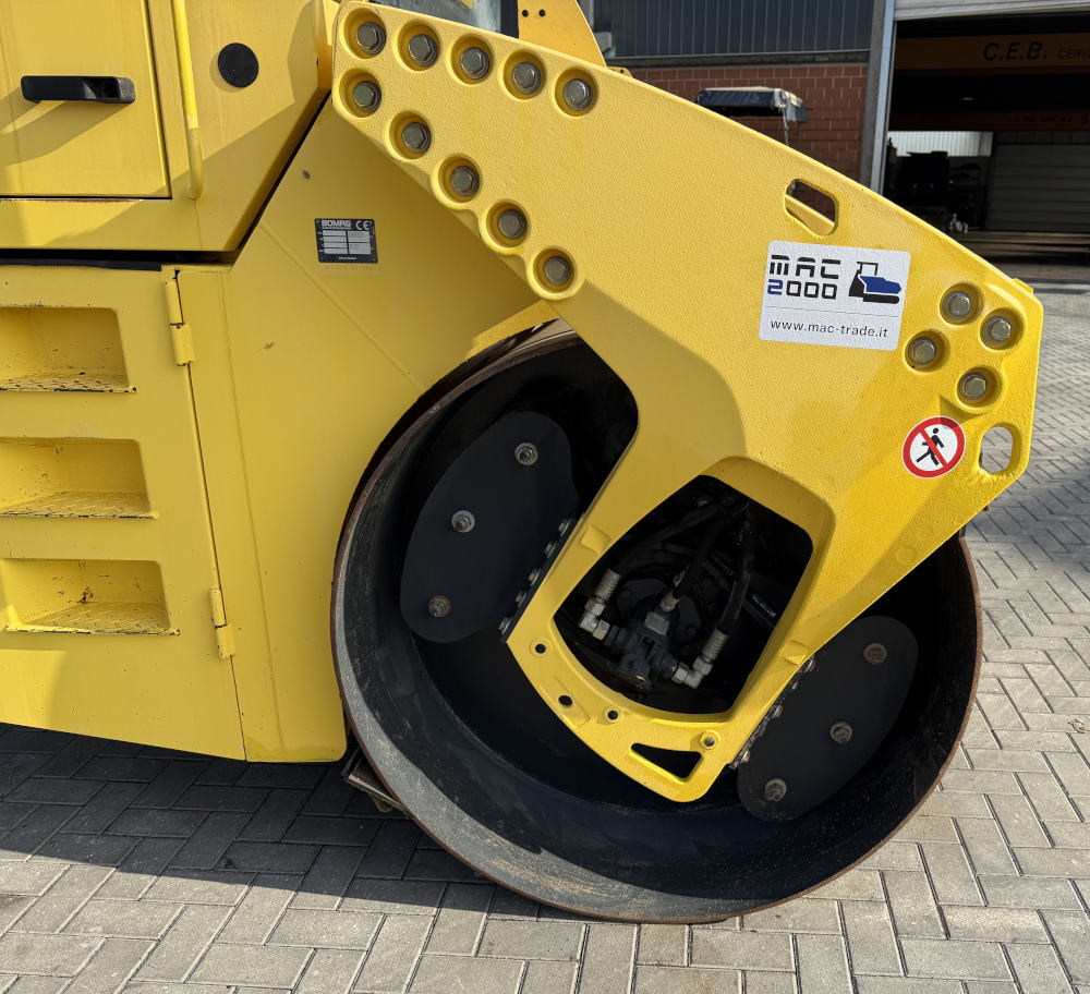 Usato 2006 Bomag BW 151 AD-4