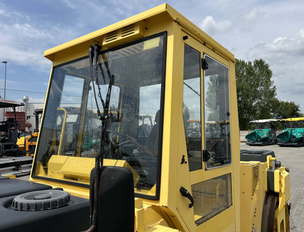 Usato 2001 Bomag BW 151 AD-2