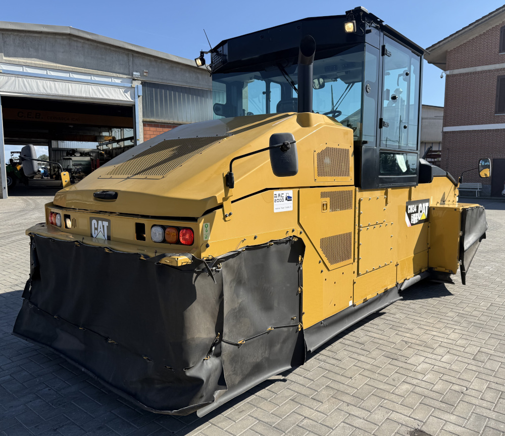 Usato 2001 Caterpillar PS 300B -521-