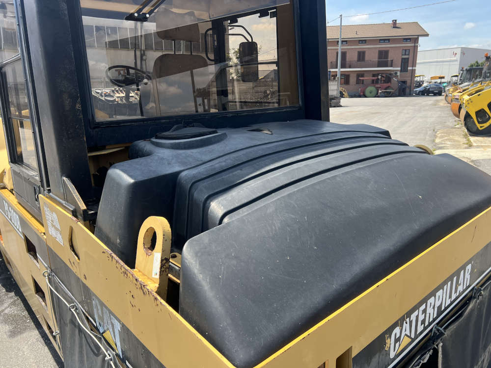 Usato 2002 Caterpillar PS 300B