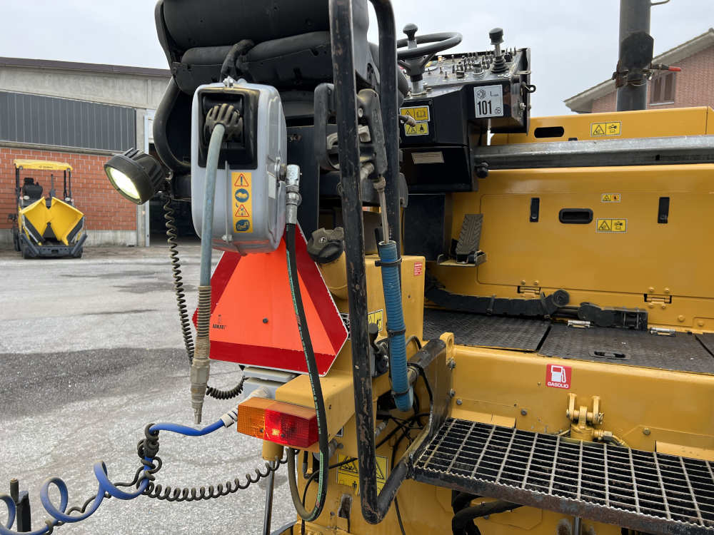 Usato 2014 Caterpillar AP 300D -138-