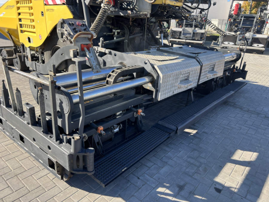 Usato 2009 Bomag BF 691P