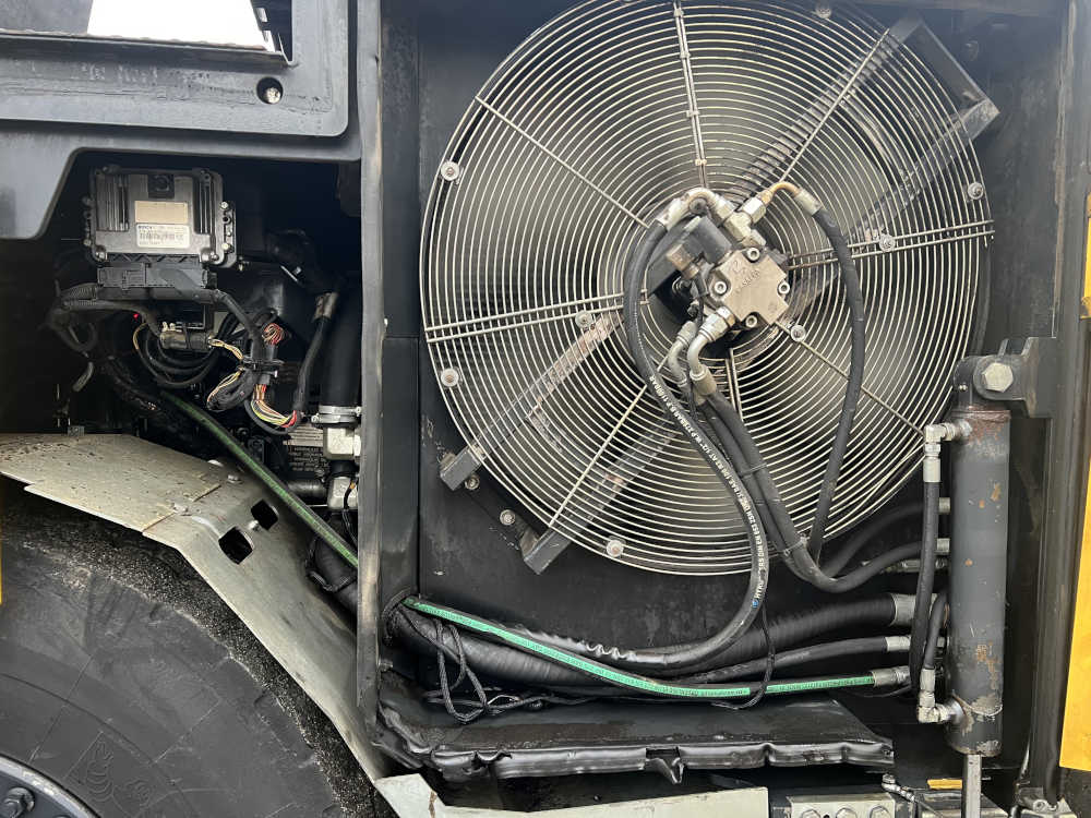 Usato 2009 Bomag BF 691P