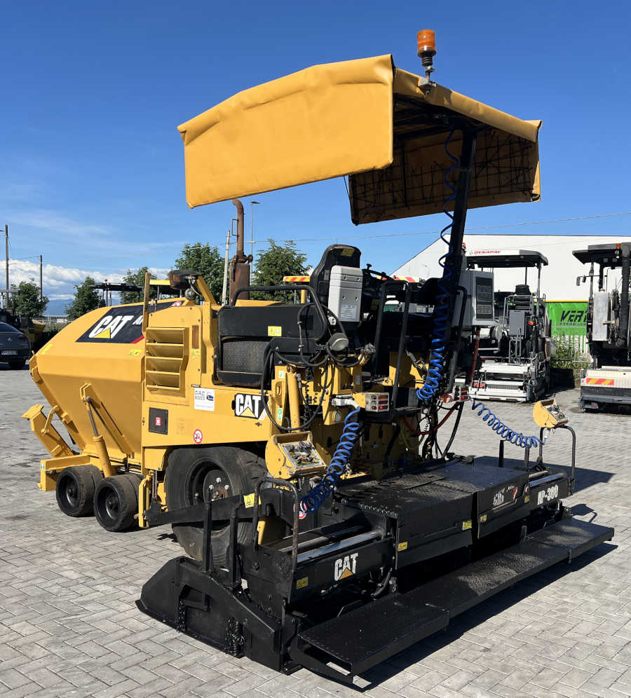 Usato 2012 Caterpillar AP 300