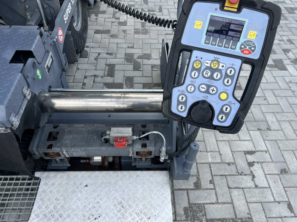 Usato 2016 Vogele S 1303-3i