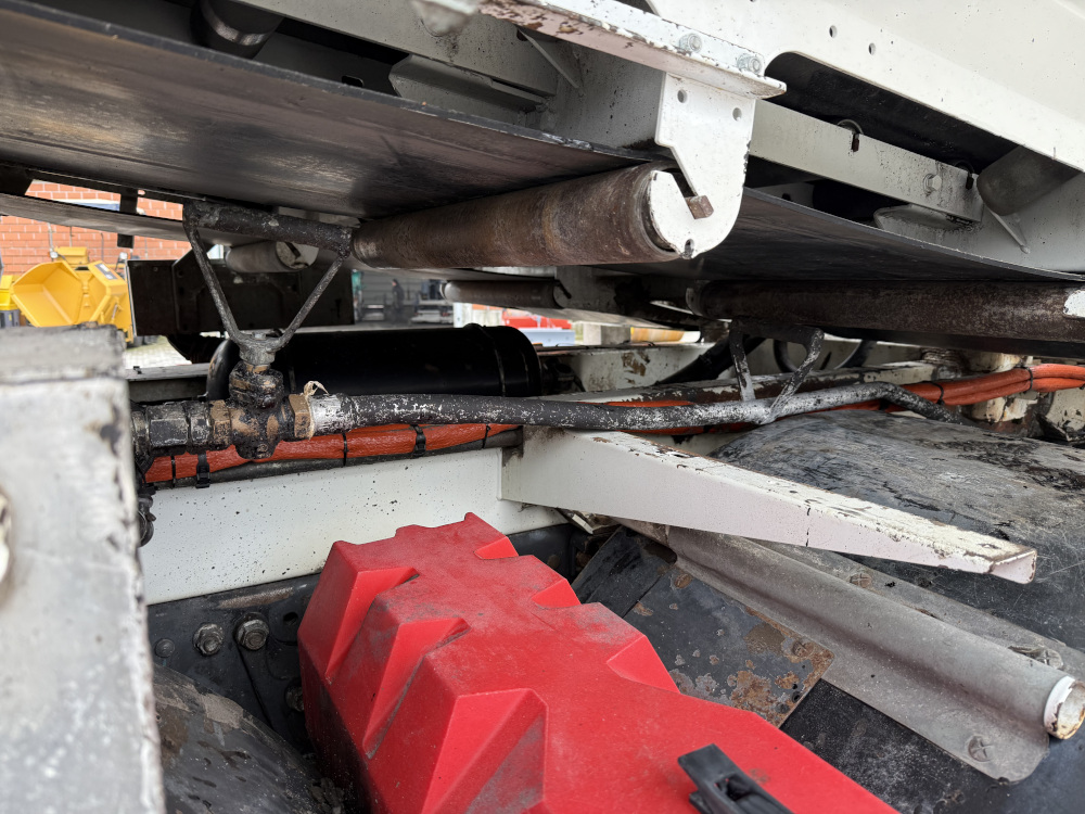 Usato 2008 Mercedes / Secmair 2536 / Chipsealer BCG 500