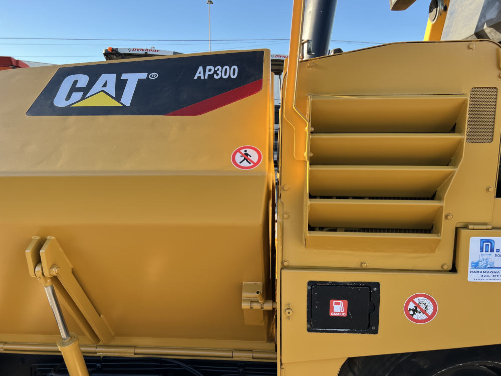 Usato 2008 Caterpillar AP 300 -146-