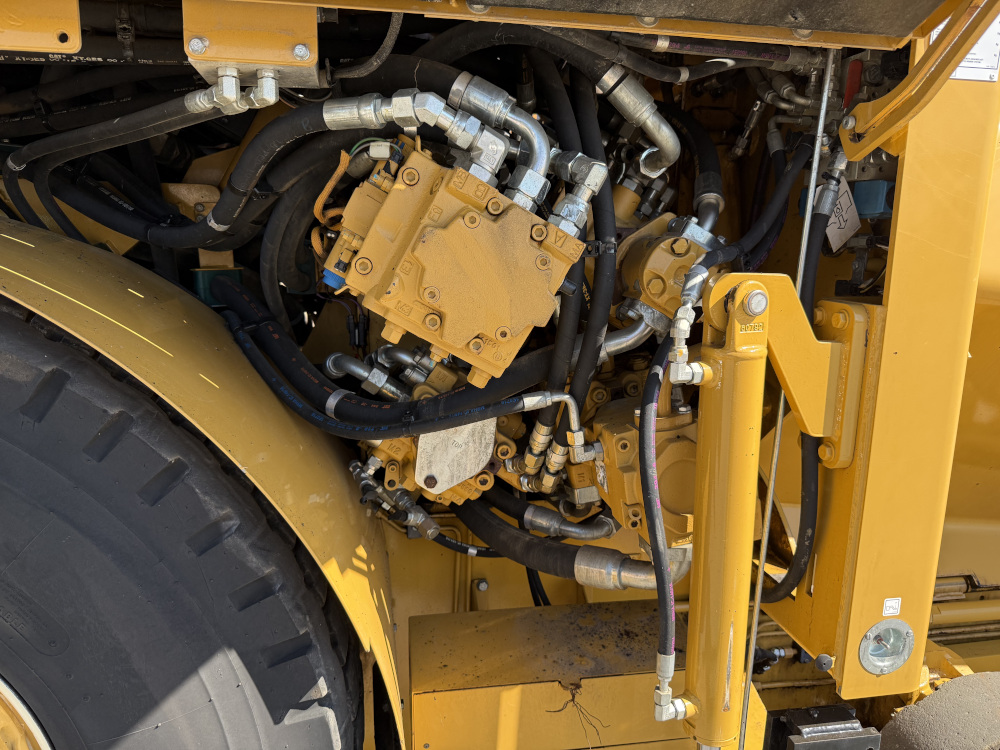 Usato 2010 Caterpillar AP 600D