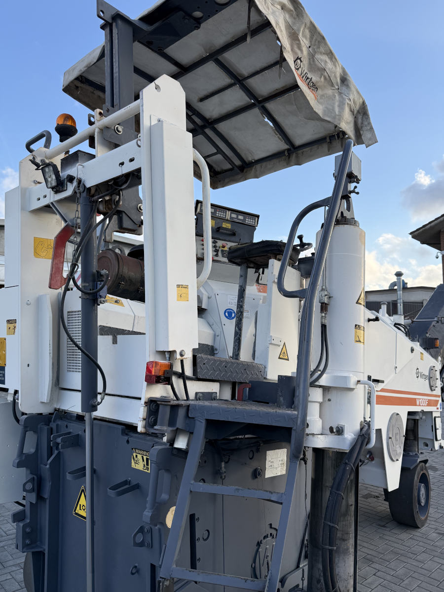 Usato 2001 Wirtgen W 1000F
