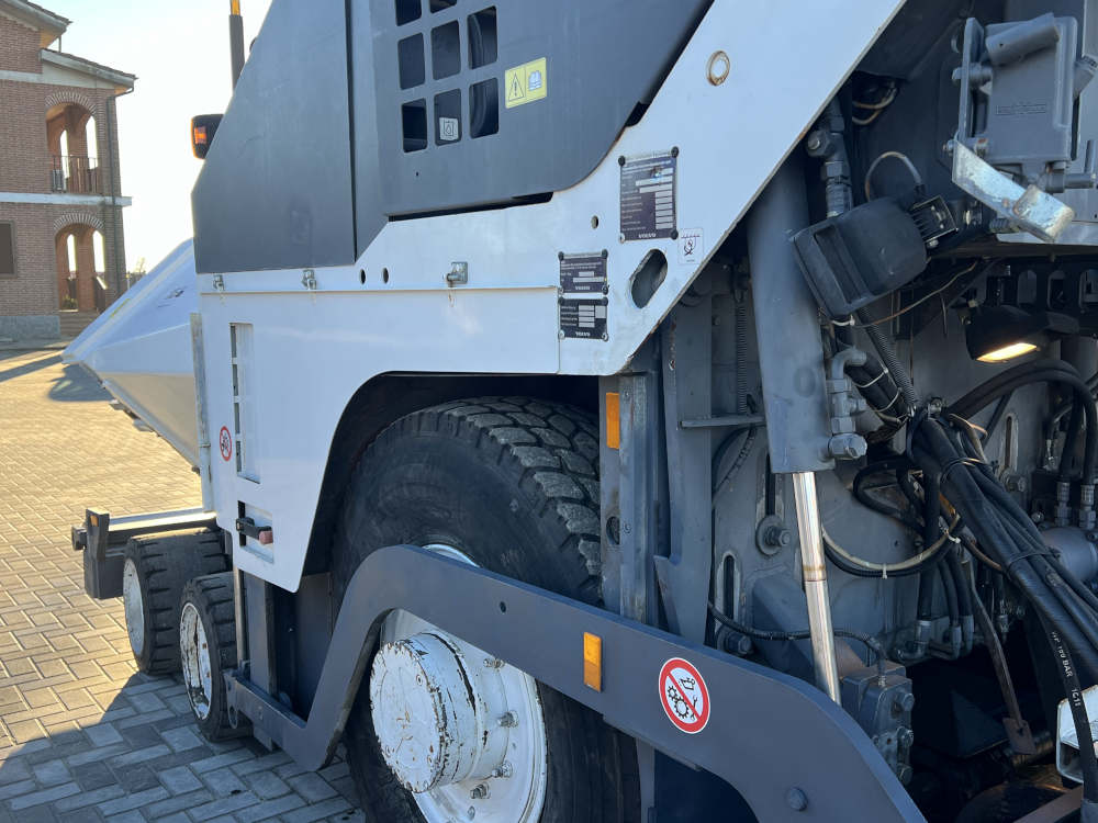 Usato 2011 Volvo ABG6870