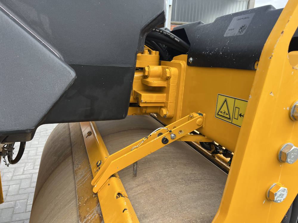 Usato 2017 Caterpillar CD 8