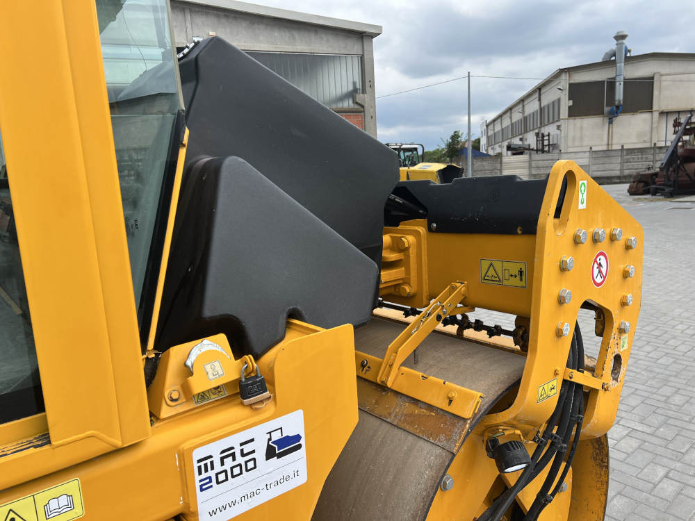 Usato 2017 Caterpillar CD 8