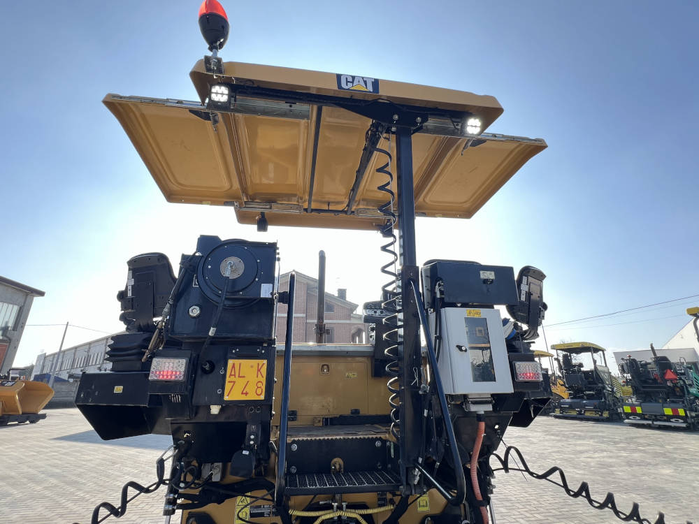 Usato 2020 Caterpillar AP 355F