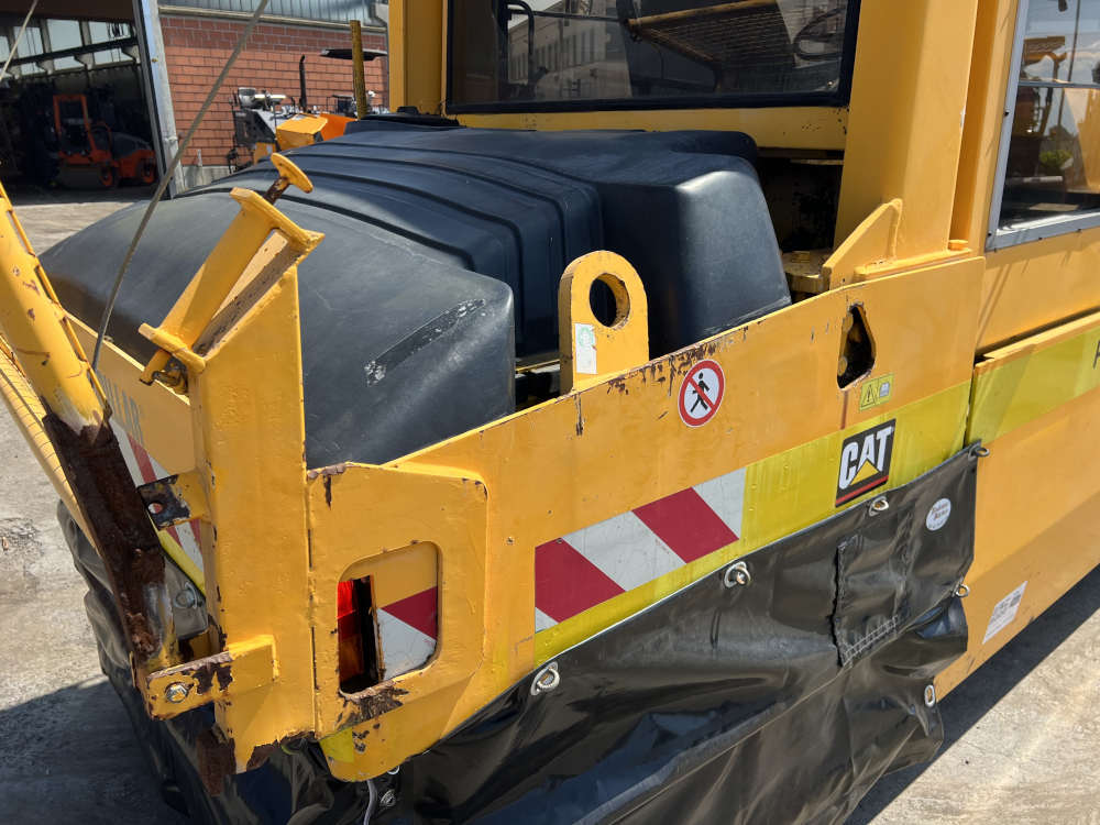 Usato 2001 Caterpillar PS 300B -521-