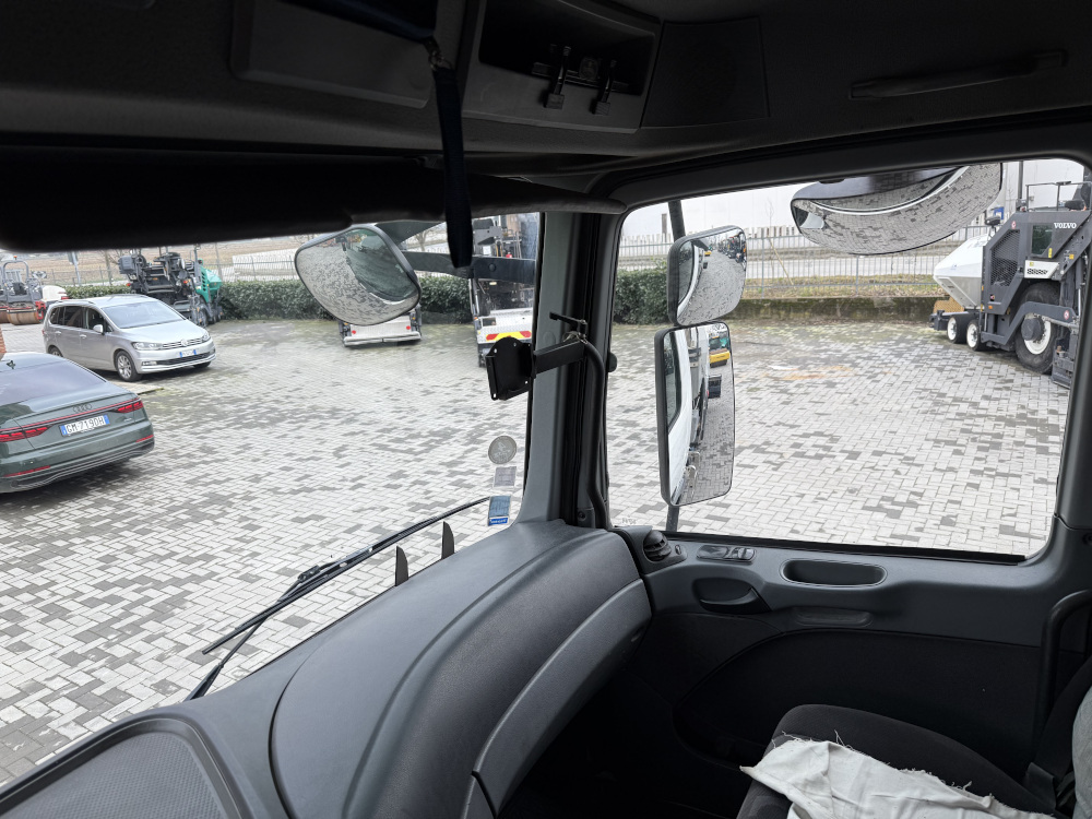 Usato 2008 Mercedes / Secmair 2536 / Chipsealer BCG 500