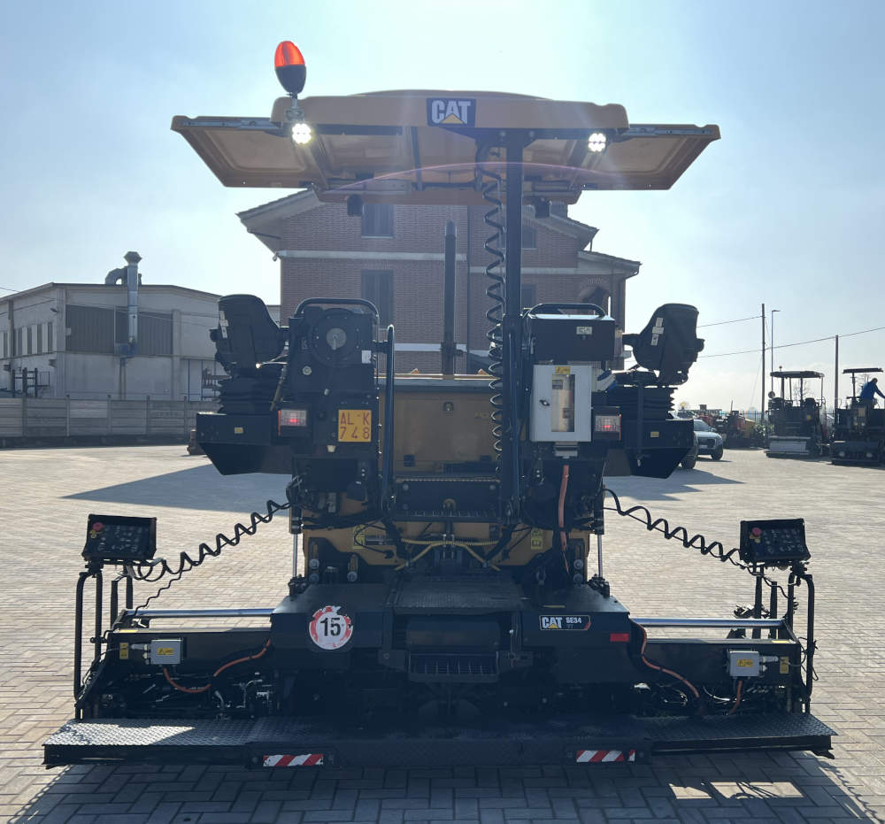 Usato 2020 Caterpillar AP 355F