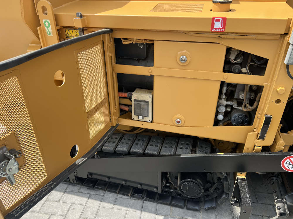 Usato 2017 Caterpillar AP 255E