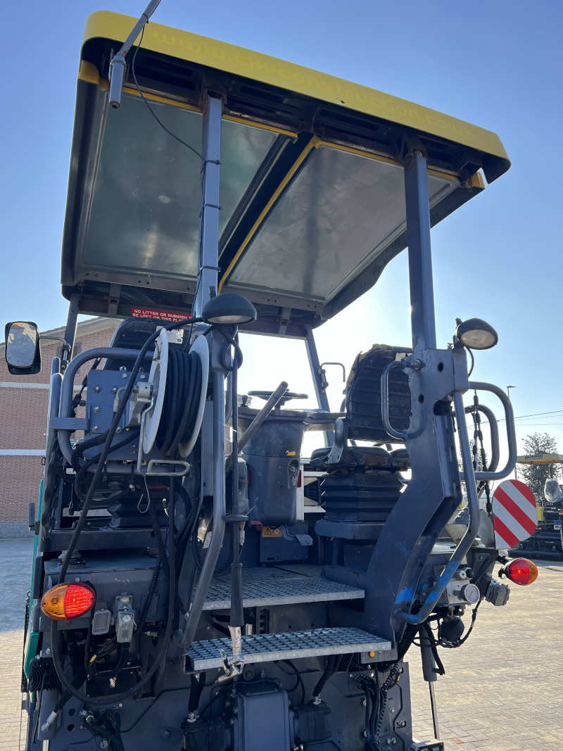 Usato 2014 Vogele S 1303-3i