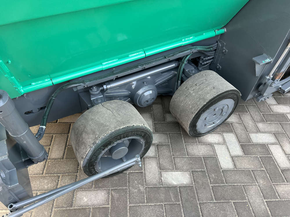 Usato 2014 Vogele S 1303-3i