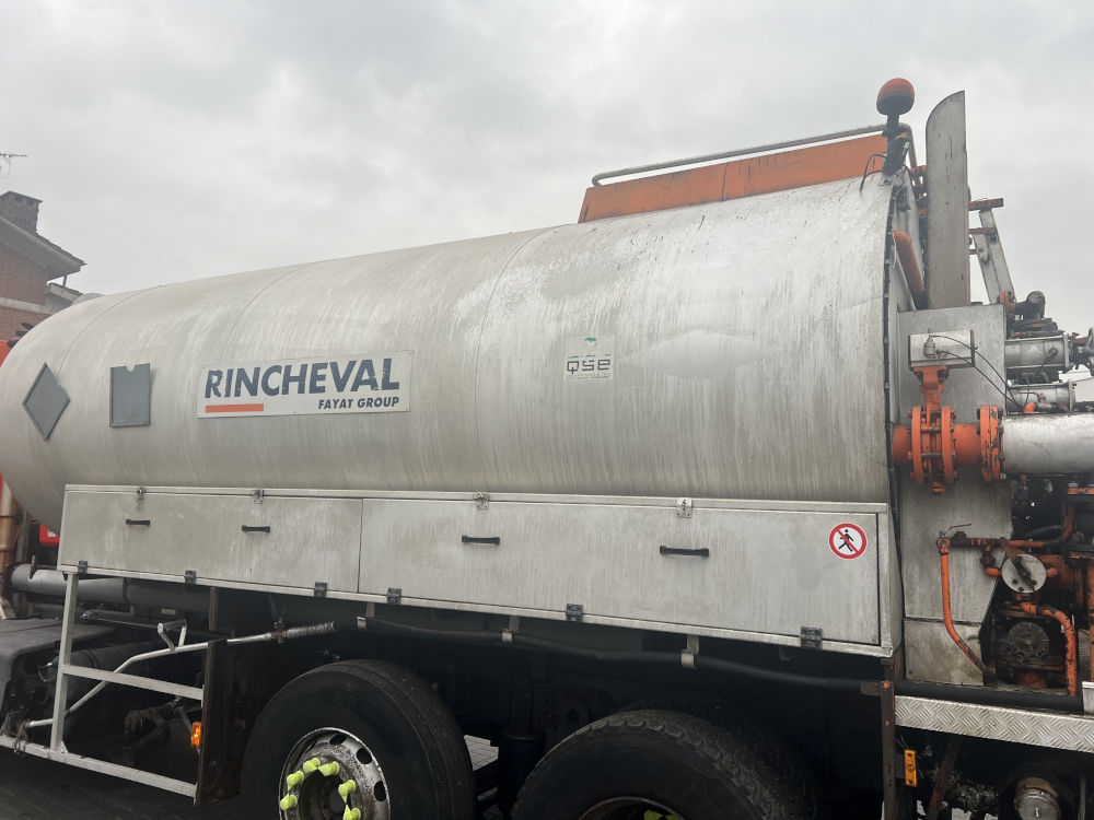 Usato 2002 Renaul / Rincheval Premium 370 Dci / EPA