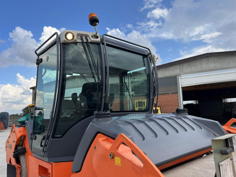 Usato 2010 Hamm HD+ 120 VV