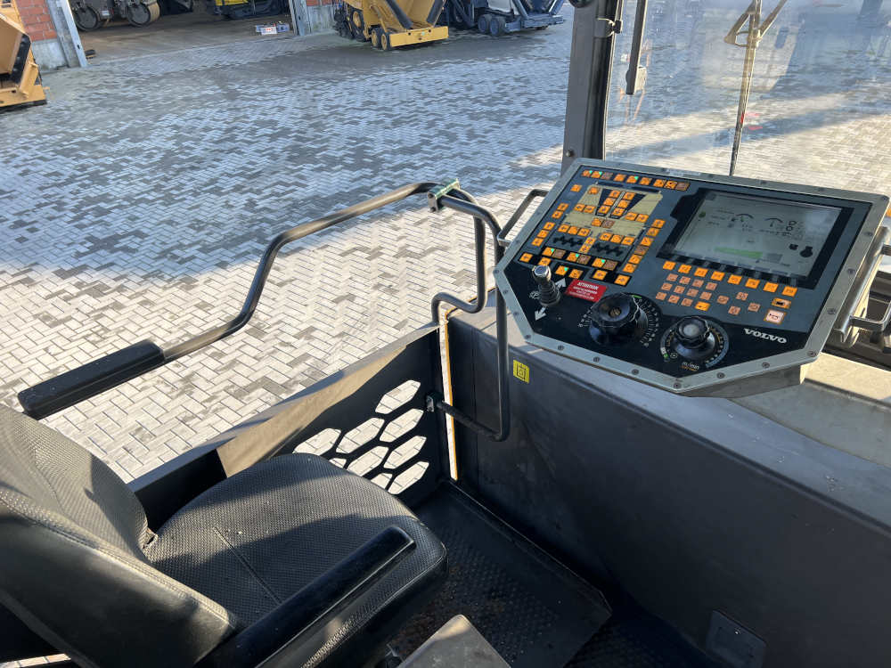 Usato 2014 Volvo P 6820C