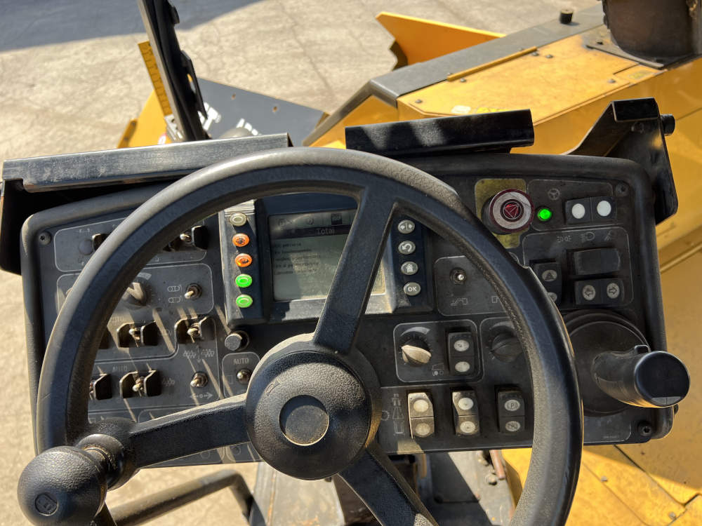 Usato 2014 Caterpillar AP 500E -222-