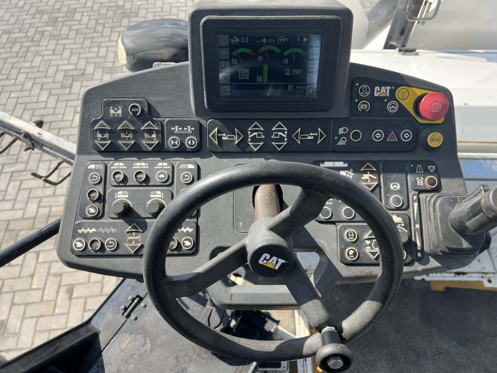 Usato 2016 Caterpillar AP 355F