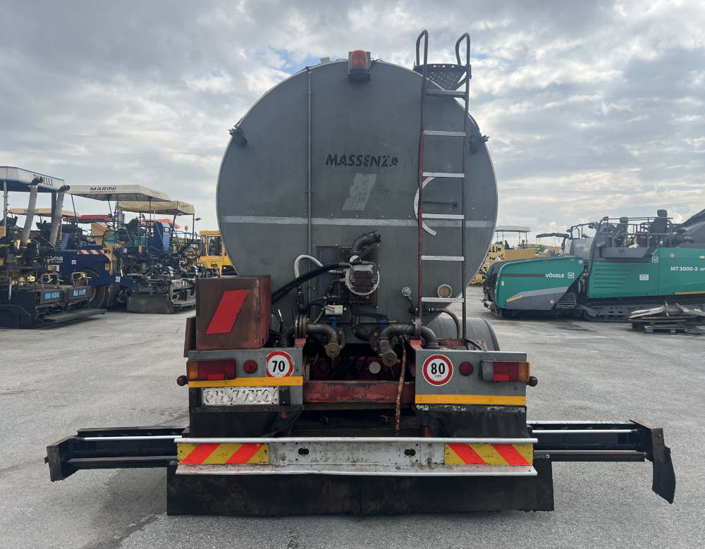 Usato 2004 Massenza B 8 B23 HY-EX