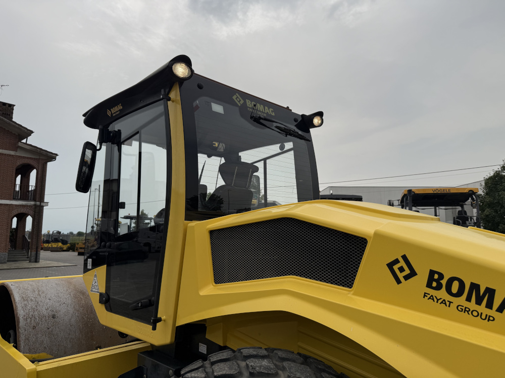 Usato 2021 Bomag BW 216 DH-5