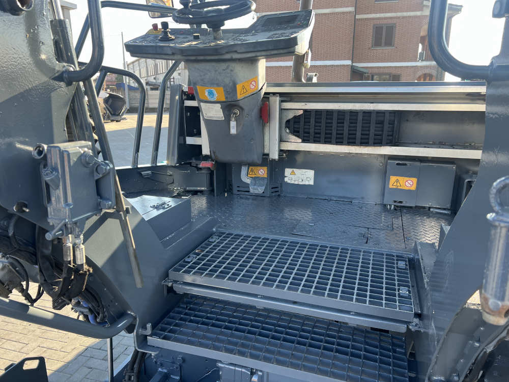 Usato 2018 Vogele S 1303-3i