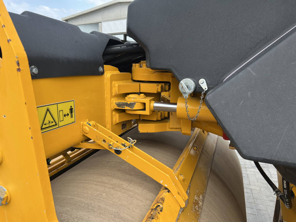 Usato 2017 Caterpillar CD 8