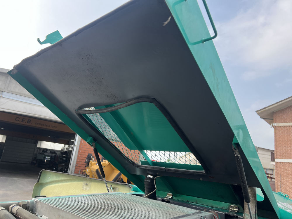 Usato 2011 Vogele Super 700