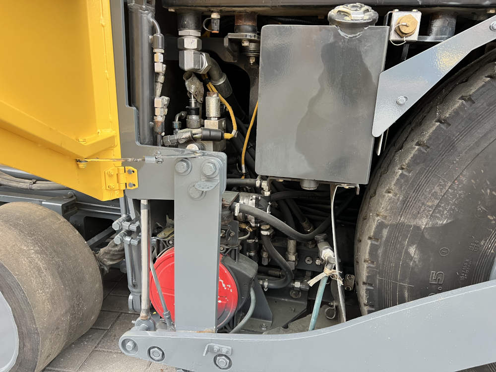 Usato 2016 Bomag BF 300 P-2