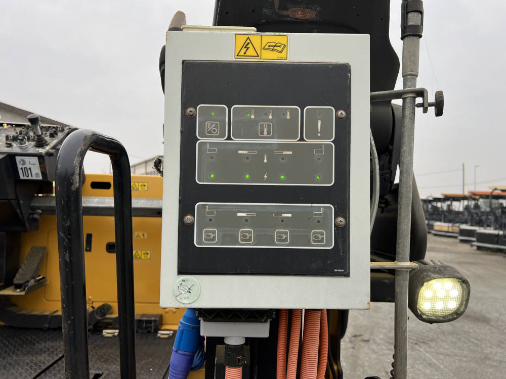 Usato 2014 Caterpillar AP 300D -138-