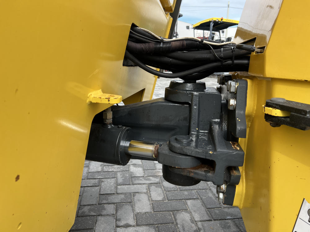 Usato 2004 Bomag BW 141 AD-2