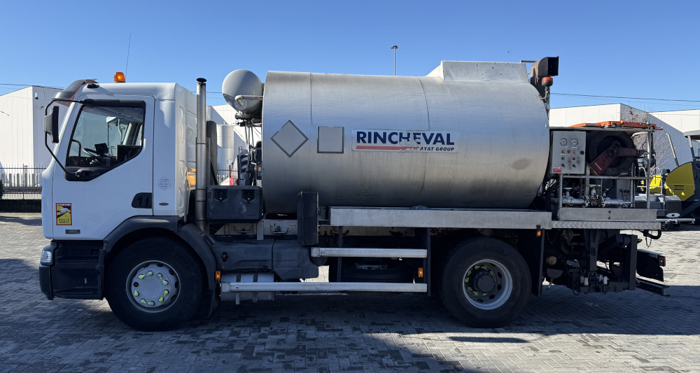 Usato 2005 Renault / Rincheval Premium 320 Dci / EPA