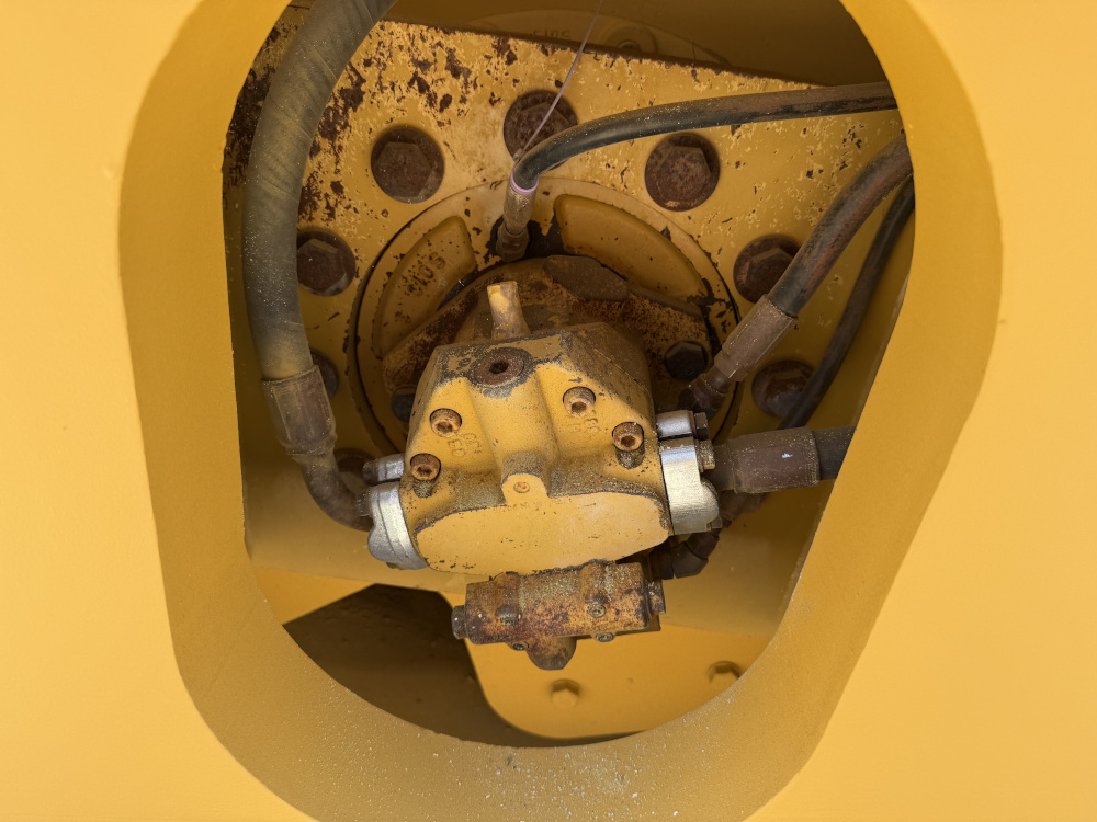 Usato 2010 Caterpillar CP 74