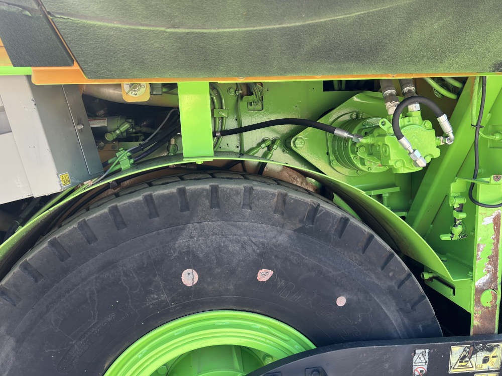 Usato 2010 Caterpillar AP 600D