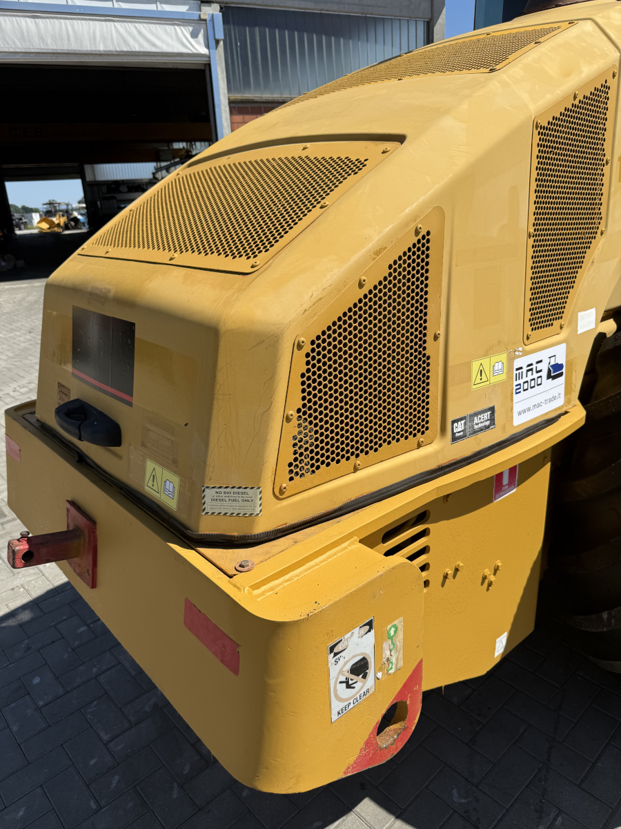 Usato 2010 Caterpillar CP 74