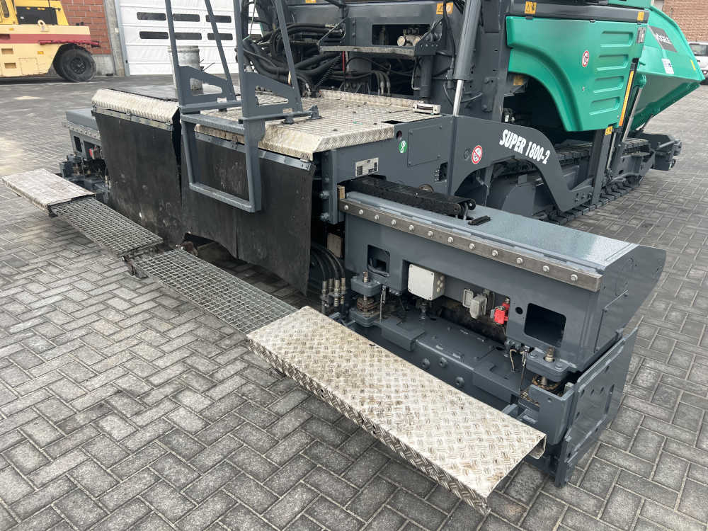 Usato 2011 Vogele S 1800-2