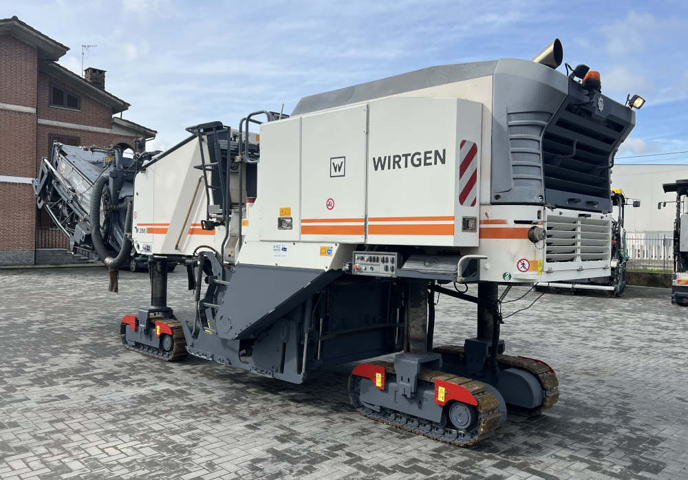 Usato 2015 Wirtgen W 200i