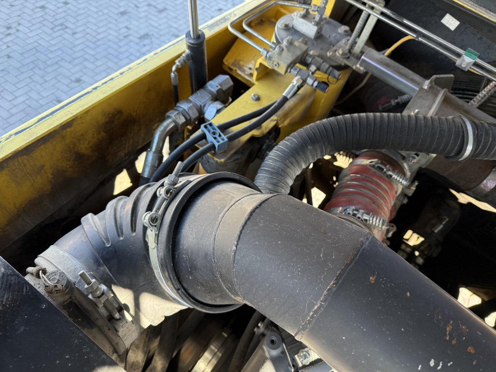 Usato 2016 Bomag BM 2000/60-2