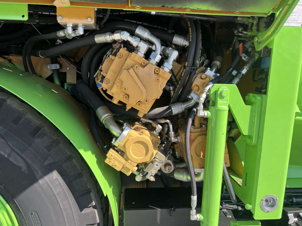 Usato 2010 Caterpillar AP 600D