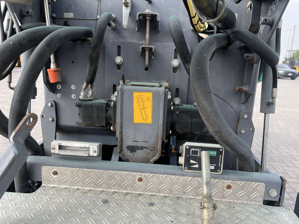 Usato 2011 Vogele Super 700