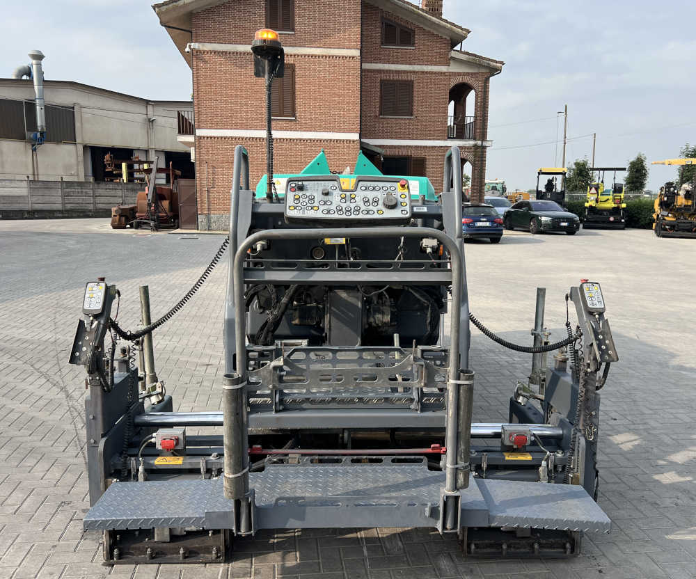 Usato 2015 Vogele Super 700-3i