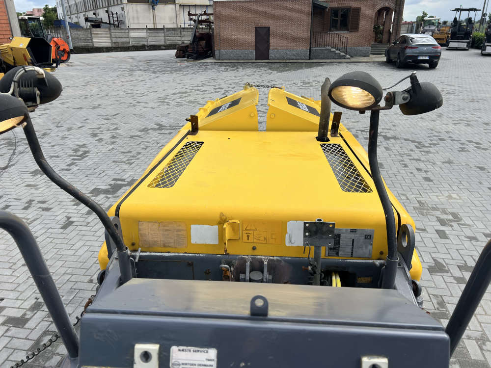 Usato 2005 Vogele Super 600