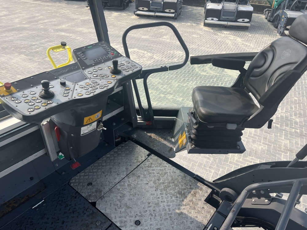 Usato 2015 Vogele Super 1900-3i