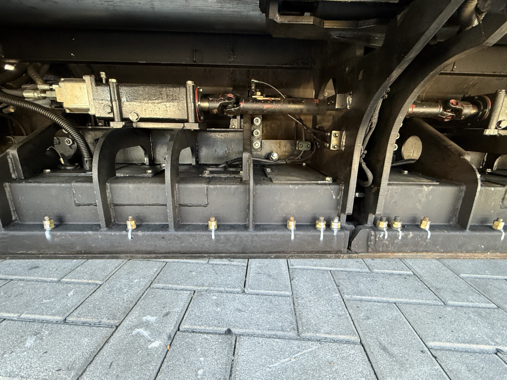 Usato 2010 Caterpillar AP 600D