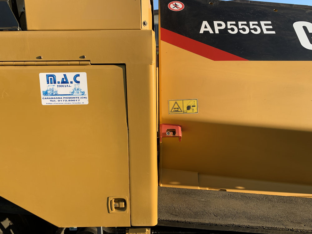 Usato 2013 Caterpillar AP 555E